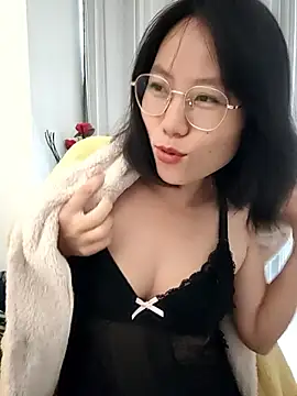 nini10052025 online show from October 29, 1:21 am