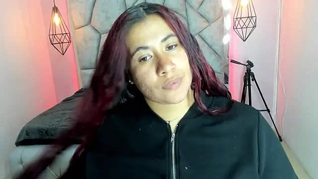 Addyy 02 online show from May 28, 7:01 pm