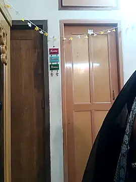 Beauty Queen Soniya online show from February 19, 8:07 pm