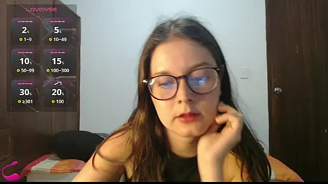 CarlaLorez online show from August 4, 1:44 am