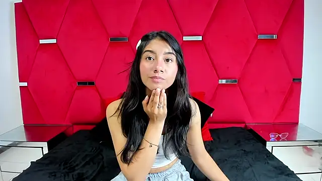 Mia clark18 online show from November 19, 8:42 pm