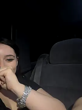 tiffanyxoxo515 online show from October 22, 10:31 am