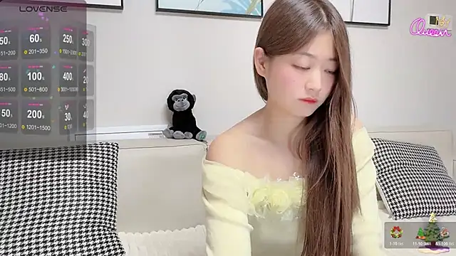 Alyssa-8 online show from March 13, 4:19 pm