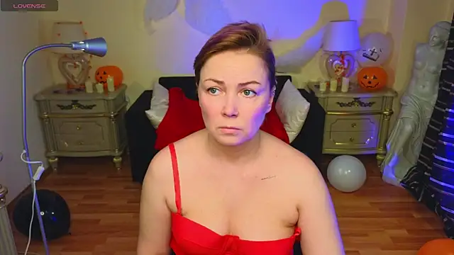 Viola Rayden online show from October 20, 11:35 am