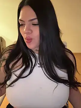 dulcemarianh  online show from November 22, 5:15 pm