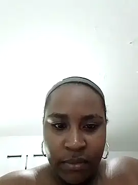 Snapshot of NaomiGrace_ chatting on October 20, 11:24 am NaomiGrace online show from October 20, 11:24 am