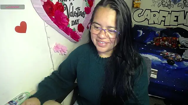 Miss  kendra  online show from April 17, 11:34 am