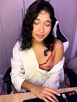 Ariasex  online show from October 30, 8:43 pm