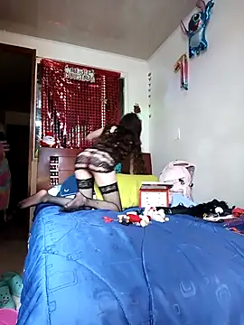 Lucy colee online show from November 19, 5:02 pm