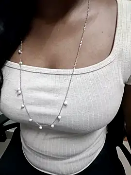 Tamilmallu-duskygirl03 online show from March 5, 1:40 pm