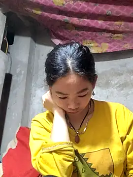 gio-thu online show from March 27, 11:44 am