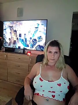 sweetgirl32 online show from November 5, 11:37 am