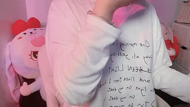 BeChinh Lee online show from February 3, 4:12 pm