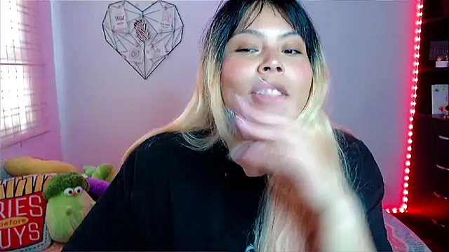 EllieMoonX online show from February 27, 9:03 pm