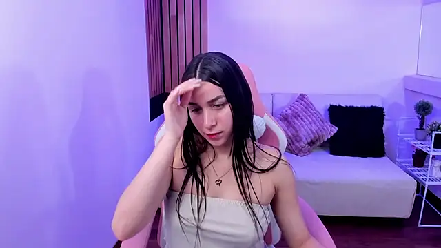EmmaMyers1 online show from August 1, 12:12 am
