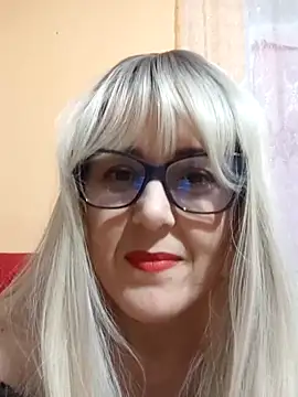 Amelialove42 online show from November 16, 4:29 pm