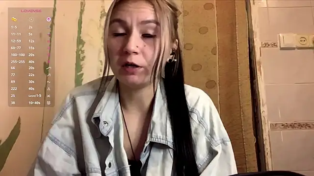 Snapshot of ArianeBhayani chatting on October 14, 9:06 pm ArianeBhayani online show from October 14, 9:06 pm
