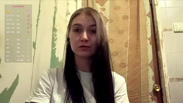 Snapshot of ArianeBhayani chatting on October 11, 10:12 pm ArianeBhayani online show from October 11, 10:12 pm