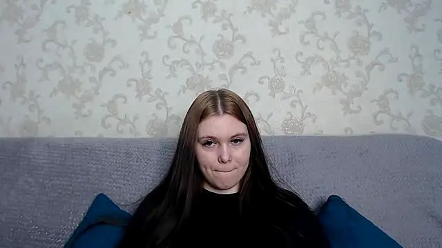 Musegirl online show from November 10, 8:20 am