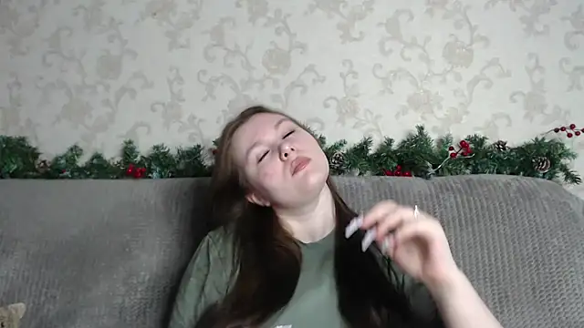 Musegirl online show from February 11, 1:20 am