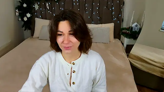 EdenSolis online show from December 14, 9:37 am