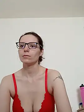 labellerose online show from June 24, 9:41 am