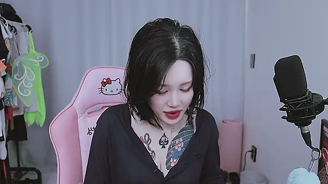 MISA 02 online show from April 2, 7:28 am