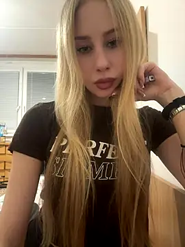 JudithCarly online show from November 24, 8:22 pm