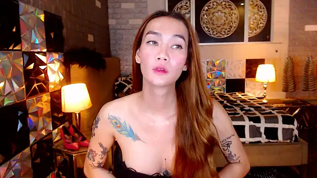 MeatyCockLuna online show from December 5, 1:49 am