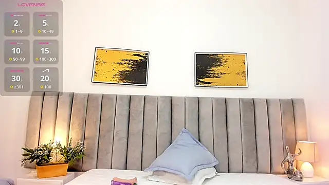  naylaa  online show from October 30, 4:26 am