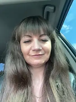 Butterfly8385 online show from April 19, 9:31 am