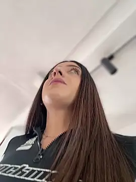 ElectraPink  online show from February 16, 1:33 pm