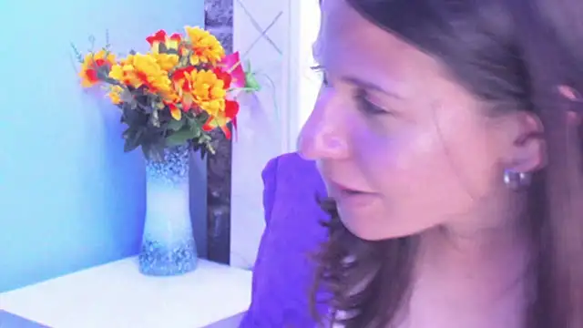 Kylie Bloom online show from February 23, 11:59 pm