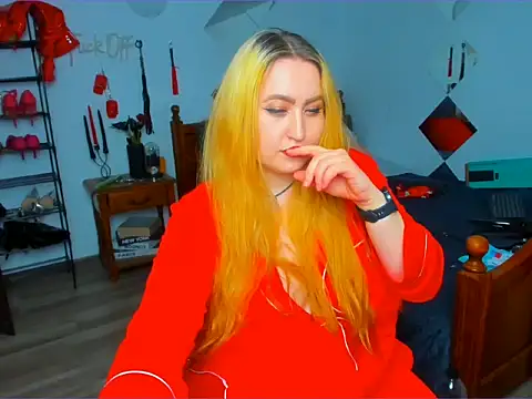 TheNaughtyGF online show from April 6, 10:33 pm