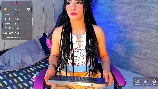 odett rivas  online show from December 5, 4:12 am