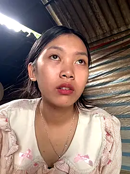 linh-lan1 online show from November 17, 6:03 am