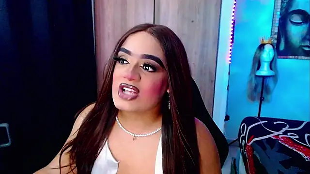 Sofiabigcock22 online show from February 10, 5:38 pm