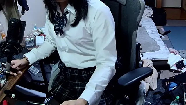 harinyanxxx online show from April 18, 7:18 pm