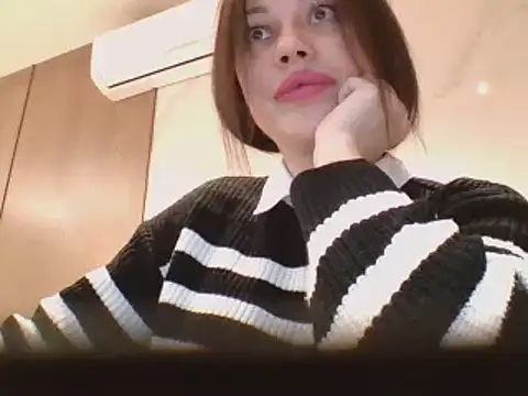 Yanorell online show from February 13, 10:06 am