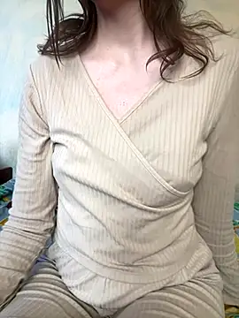 KittieCreme online show from November 2, 9:23 am