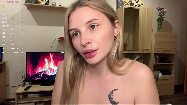 VictoriaMystery online show from November 4, 4:45 pm