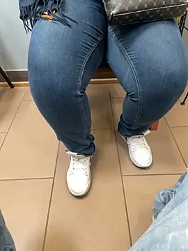 kevetvivi online show from November 29, 9:24 am