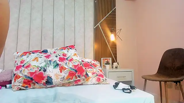 Mariana-Torres online show from November 14, 2:50 pm