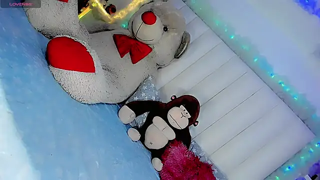 Estefany Leeon online show from November 5, 12:16 am