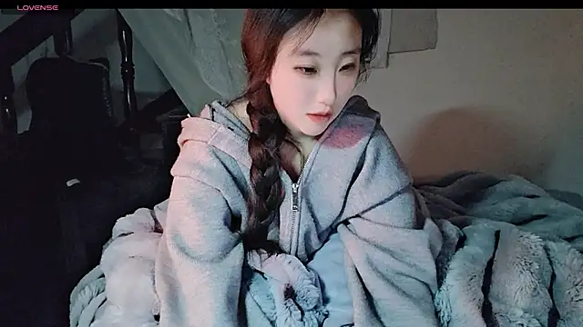 hyp0crite online show from November 18, 3:46 pm