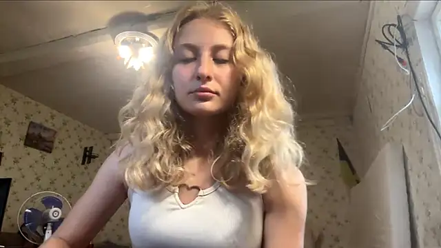 AmeliLia online show from June 16, 12:06 pm