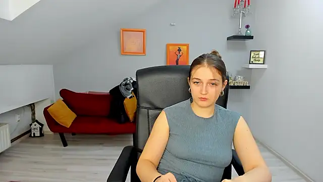 AnneWilsonn online show from February 9, 12:18 pm