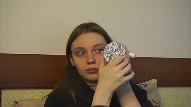 RoslynArcuo online show from November 30, 8:13 pm