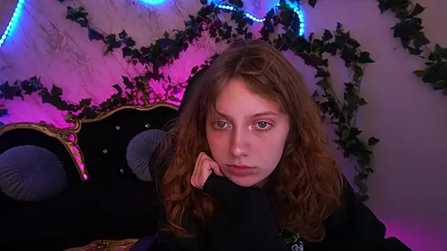 CuteeFoxy online show from November 3, 2:21 pm