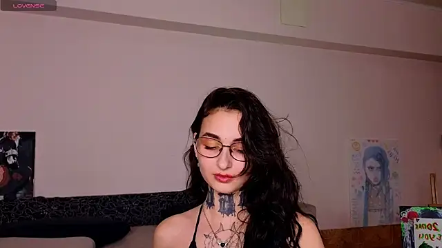 Green Lisa online show from October 26, 2:23 pm